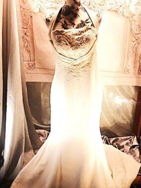 Ivory mermaid style wedding gown